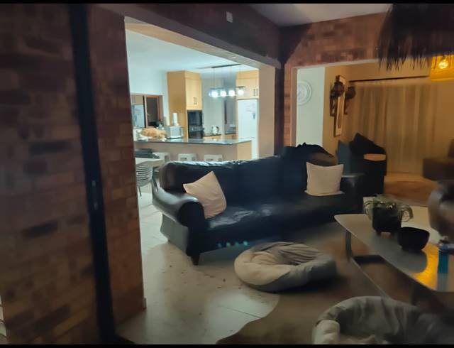 4 BEDROOM MAISONETTE FOR SALE IN SILVER LAKES